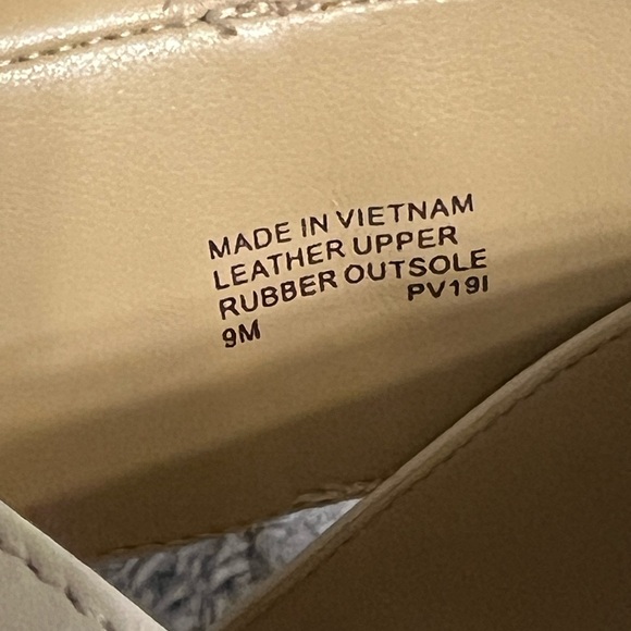 MICHAEL Michael Kors White Leather Wedge Sandals - Picture 10 of 16